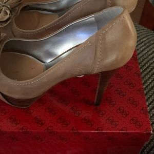 Guess sandals